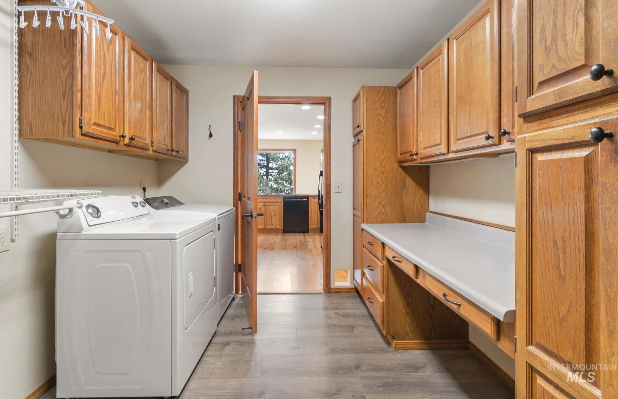 160 Forest Dr., Boise, Idaho 83716, 3 Bedrooms, 3 Bathrooms, Residential For Sale, Price $989,000, 98997520