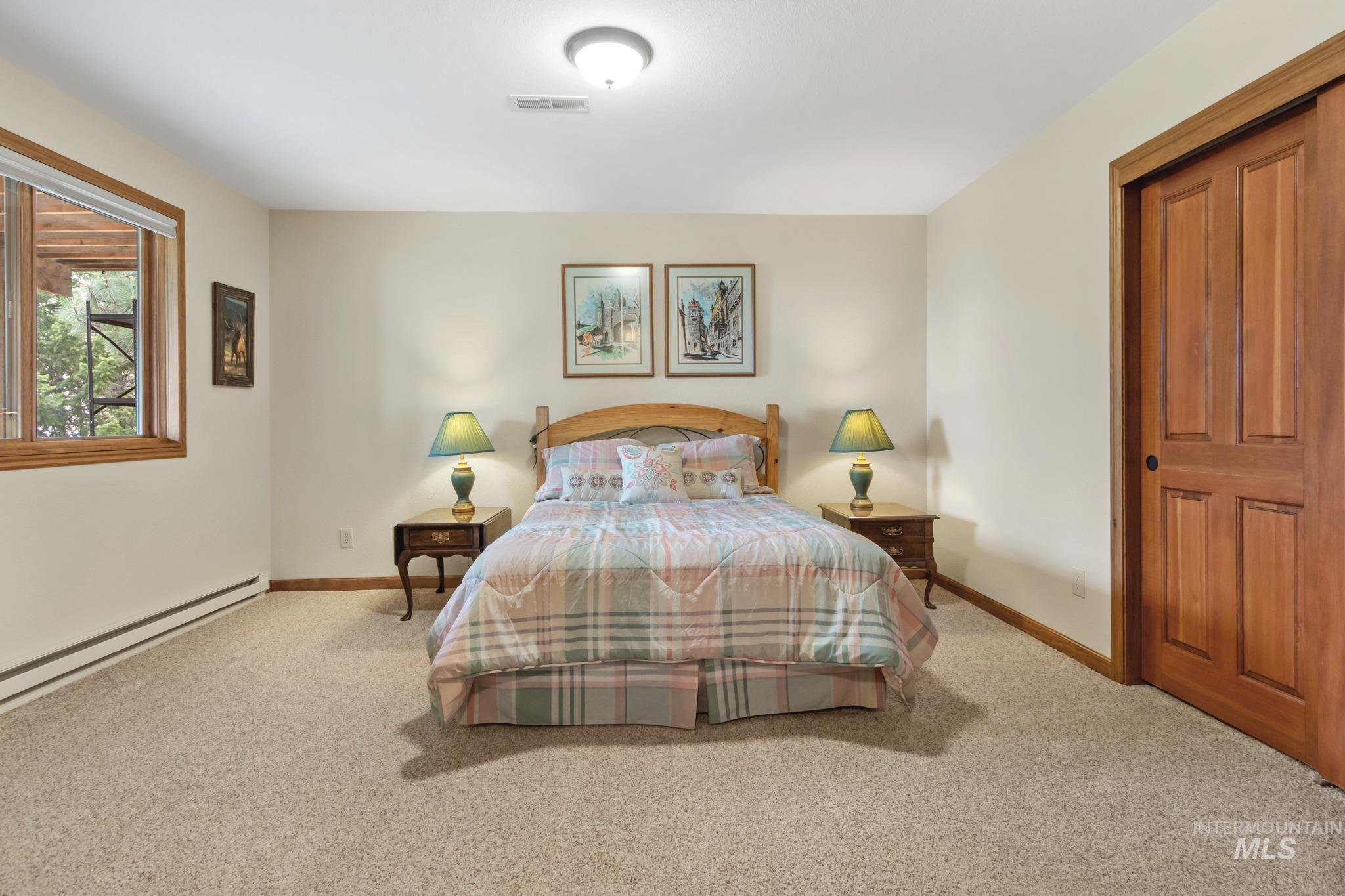 160 Forest Dr., Boise, Idaho 83716, 3 Bedrooms, 3 Bathrooms, Residential For Sale, Price $989,000, 98997520