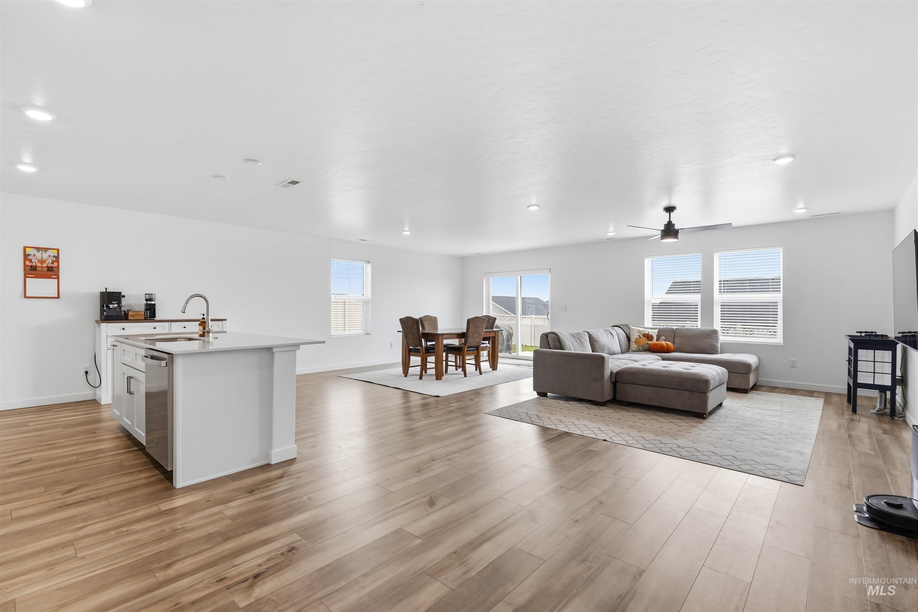 15332 Arcus Way, Caldwell, Idaho 83607, 3 Bedrooms, 2 Bathrooms, Residential For Sale, Price $460,000, 98997522
