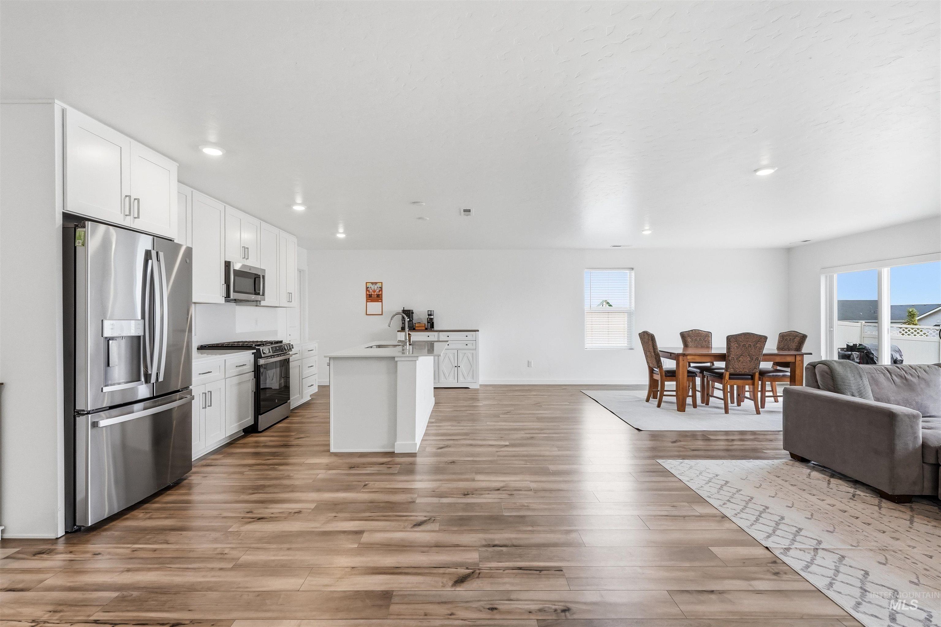 15332 Arcus Way, Caldwell, Idaho 83607, 3 Bedrooms, 2 Bathrooms, Residential For Sale, Price $460,000, 98997522
