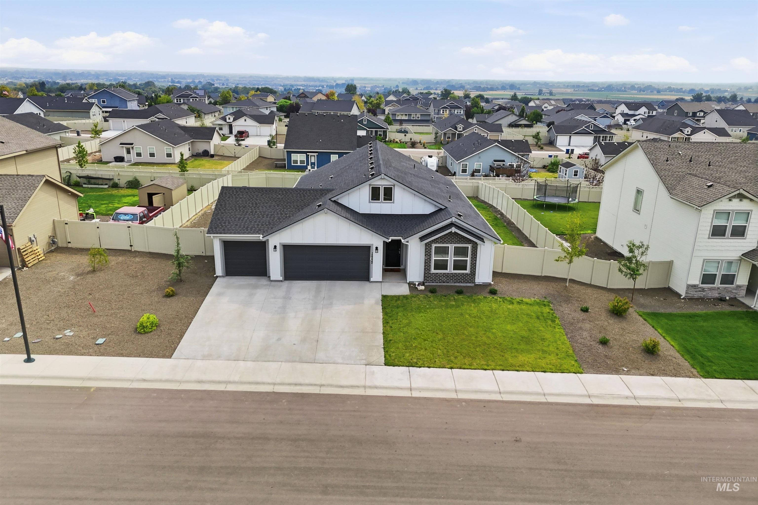 15332 Arcus Way, Caldwell, Idaho 83607, 3 Bedrooms, 2 Bathrooms, Residential For Sale, Price $460,000, 98997522