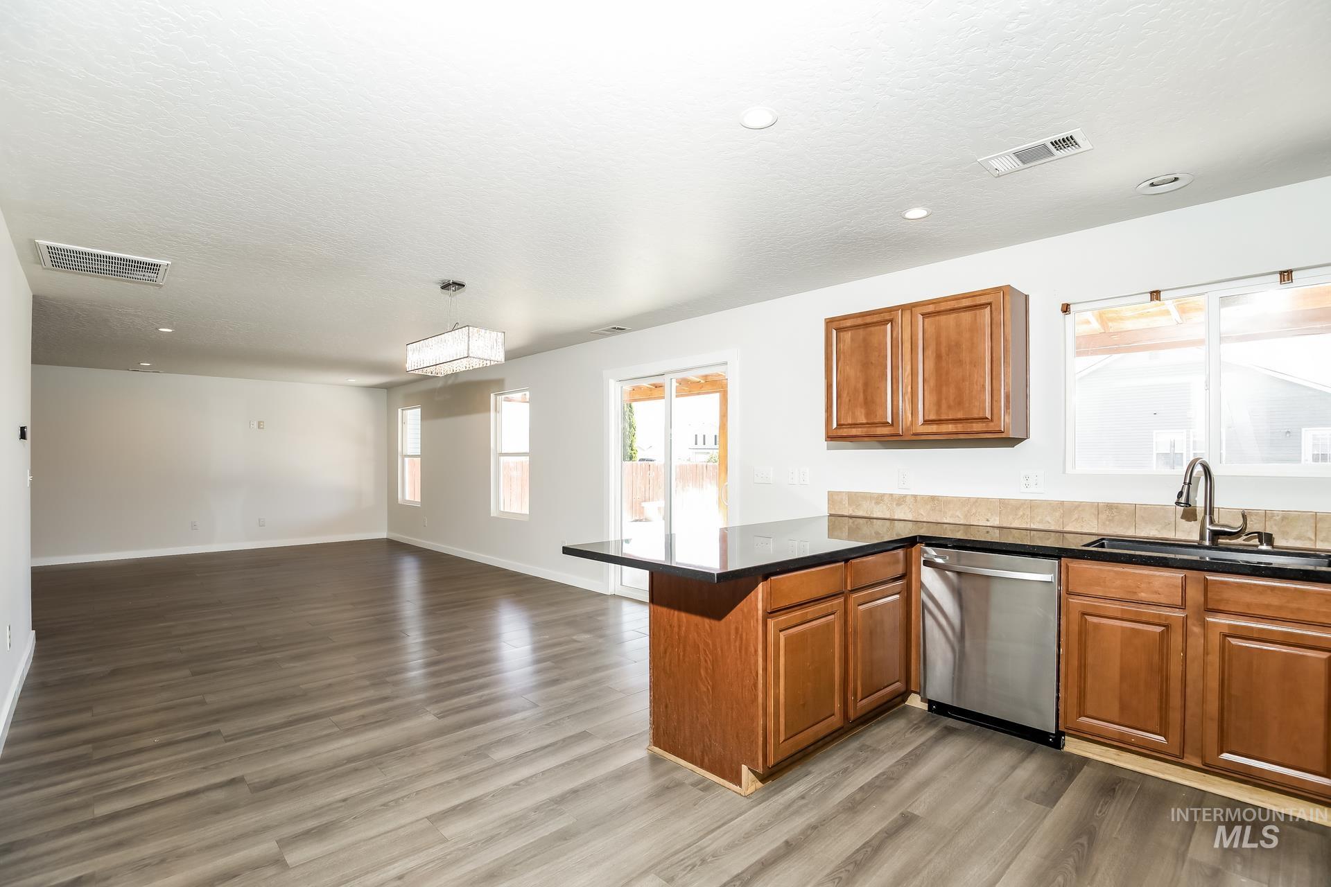 16208 Plow Ave, Caldwell, Idaho 83607, 4 Bedrooms, 2.5 Bathrooms, Residential For Sale, Price $480,000, 98997525