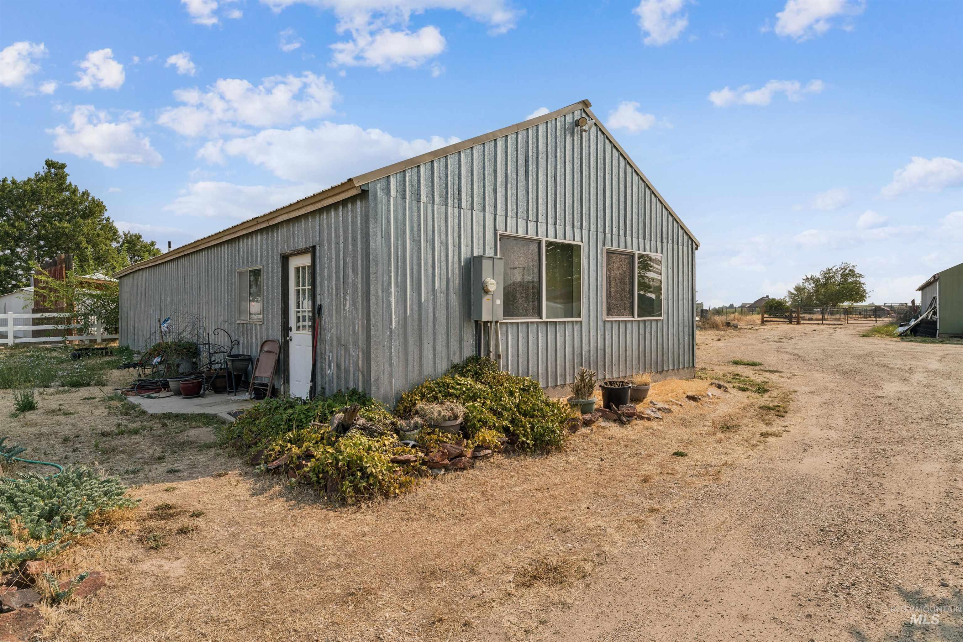 25248 Lansing Lane, Middleton, Idaho 83644, Business/Commercial For Sale, Price $1,700,000,MLS 98997527