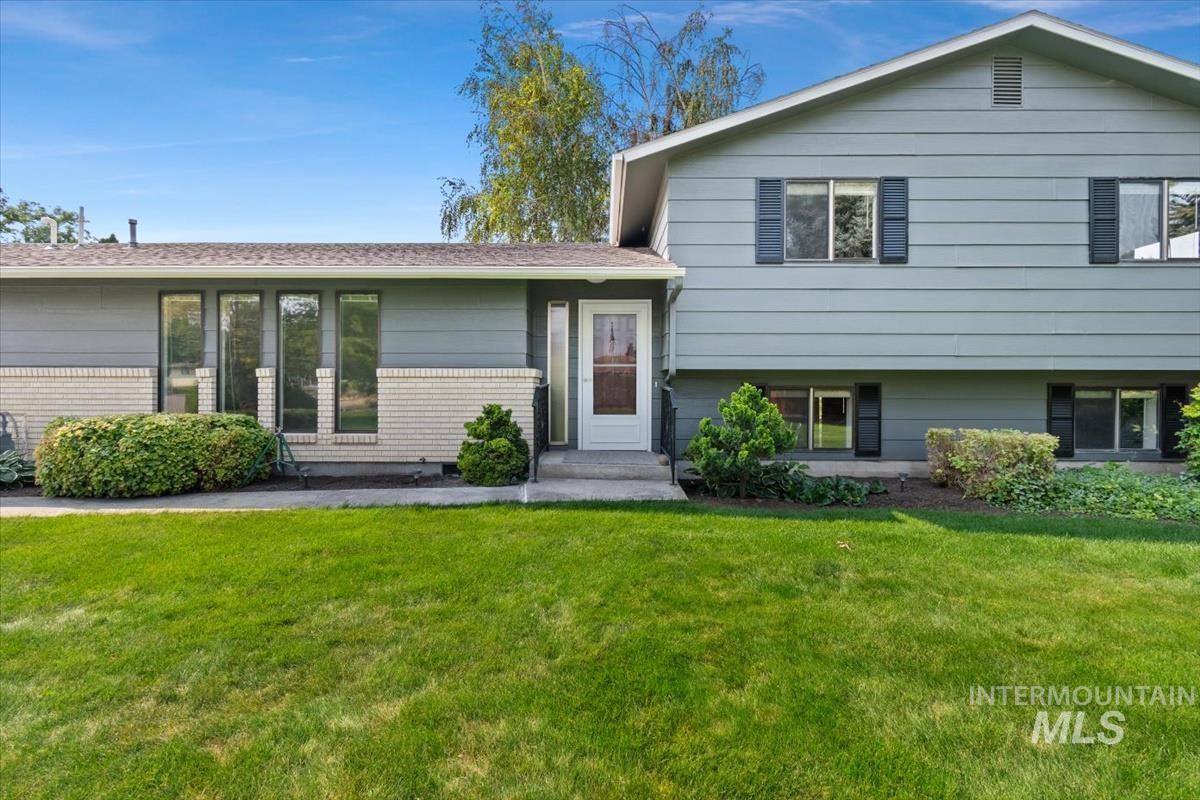 931 Sherman Way, Nampa, Idaho 83686, 5 Bedrooms, 3.5 Bathrooms, Residential For Sale, Price $699,000, 98997528