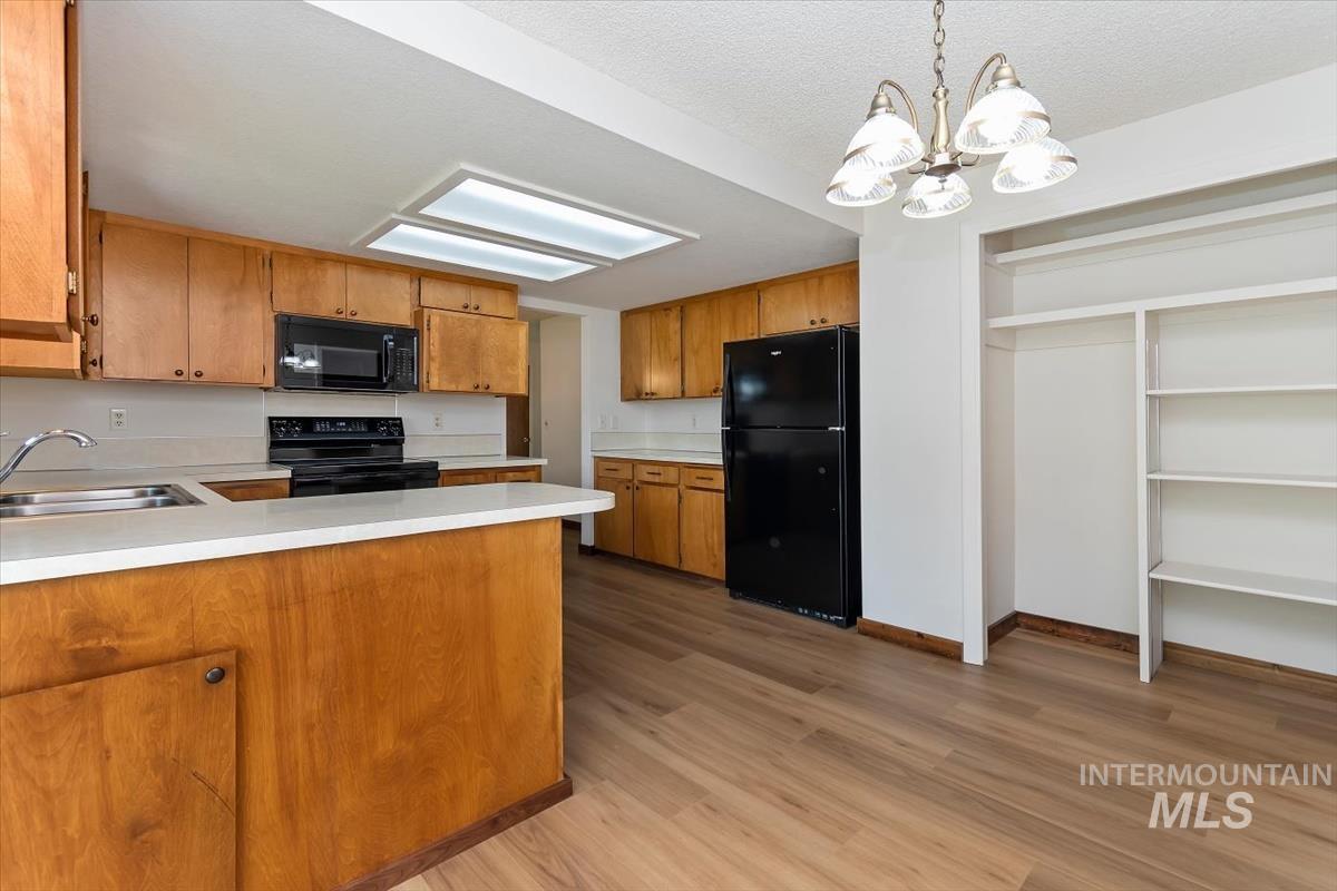 931 Sherman Way, Nampa, Idaho 83686, 5 Bedrooms, 3.5 Bathrooms, Residential For Sale, Price $699,000, 98997528