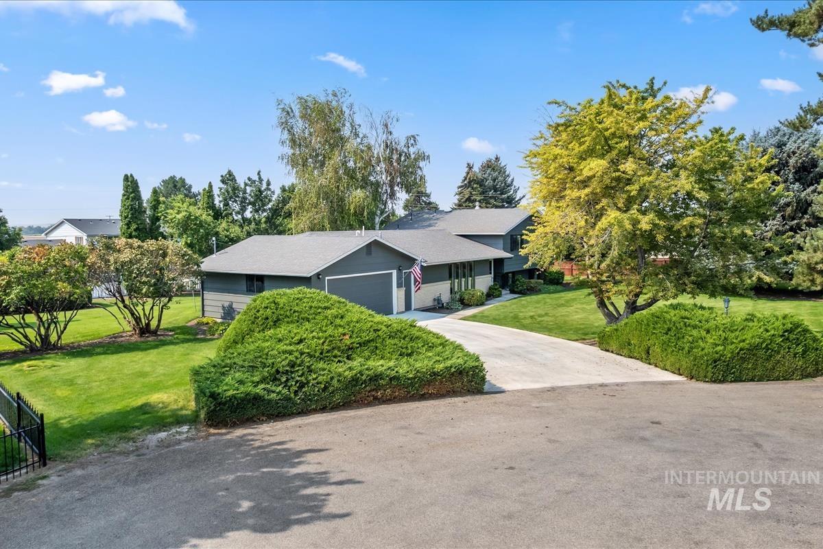 931 Sherman Way, Nampa, Idaho 83686, 5 Bedrooms, 3.5 Bathrooms, Residential For Sale, Price $699,000, 98997528