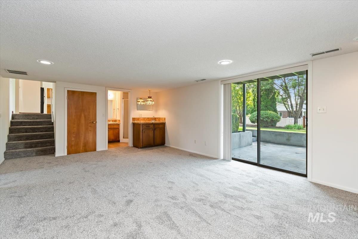 931 Sherman Way, Nampa, Idaho 83686, 5 Bedrooms, 3.5 Bathrooms, Residential For Sale, Price $699,000, 98997528
