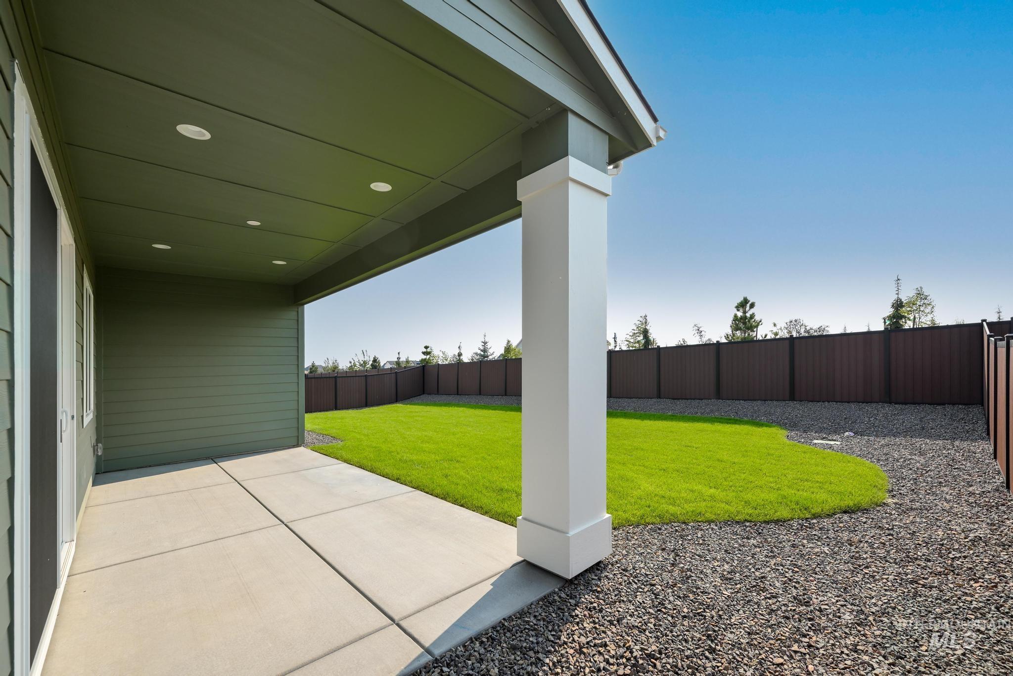 2607 N Morehouse Ave, Eagle, Idaho 83616, 3 Bedrooms, 2 Bathrooms, Residential For Sale, Price $599,000, 98997530