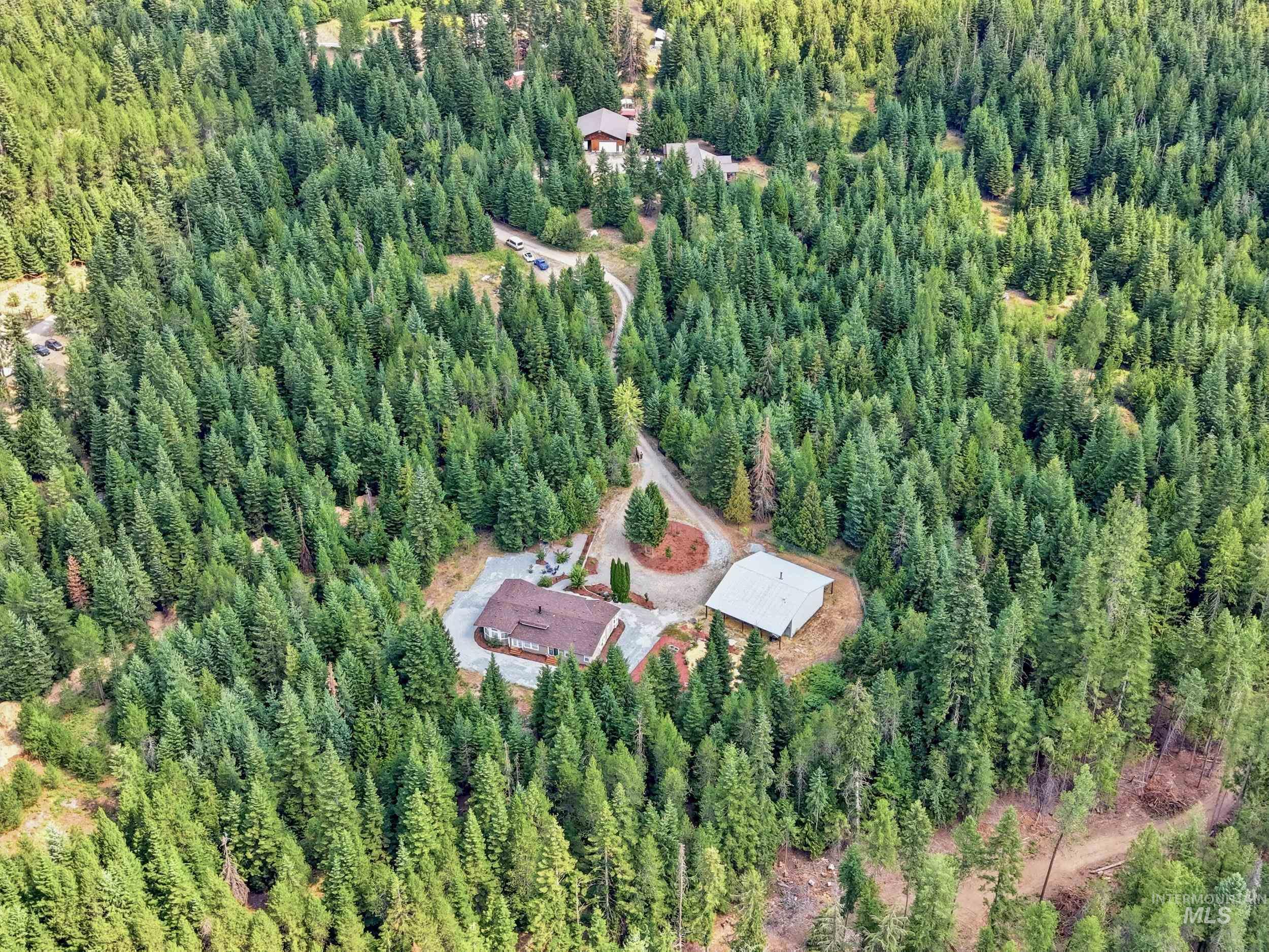 450 Parsons Dr, Priest River, Idaho 83856, 3 Bedrooms, 2 Bathrooms, Residential For Sale, Price $795,000, 98997531