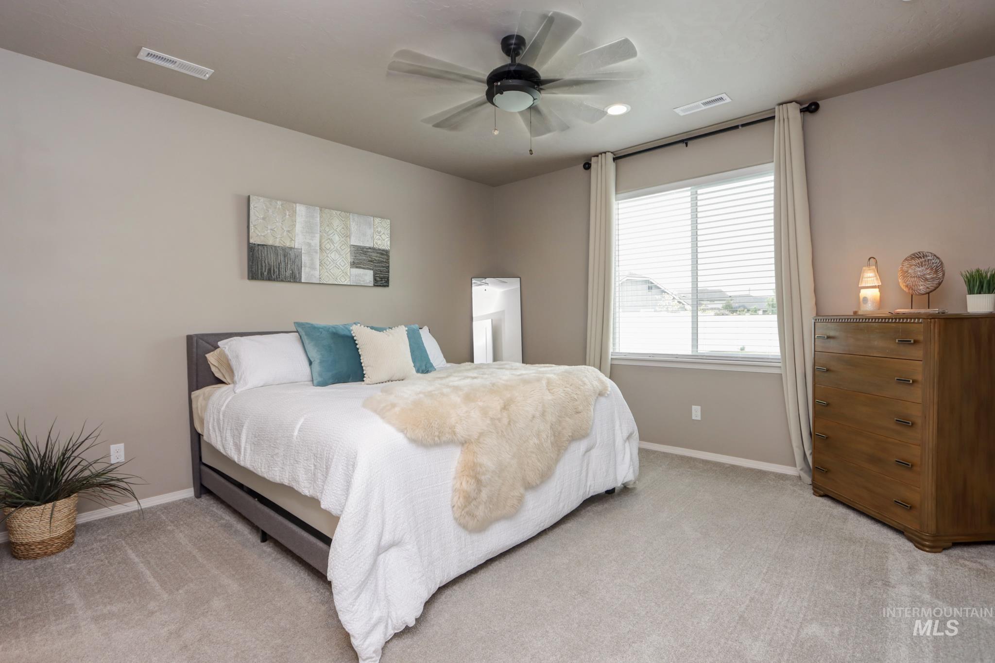 18557 White Rose Pl, Nampa, Idaho 83687, 3 Bedrooms, 2 Bathrooms, Residential For Sale, Price $420,000,MLS 98997532