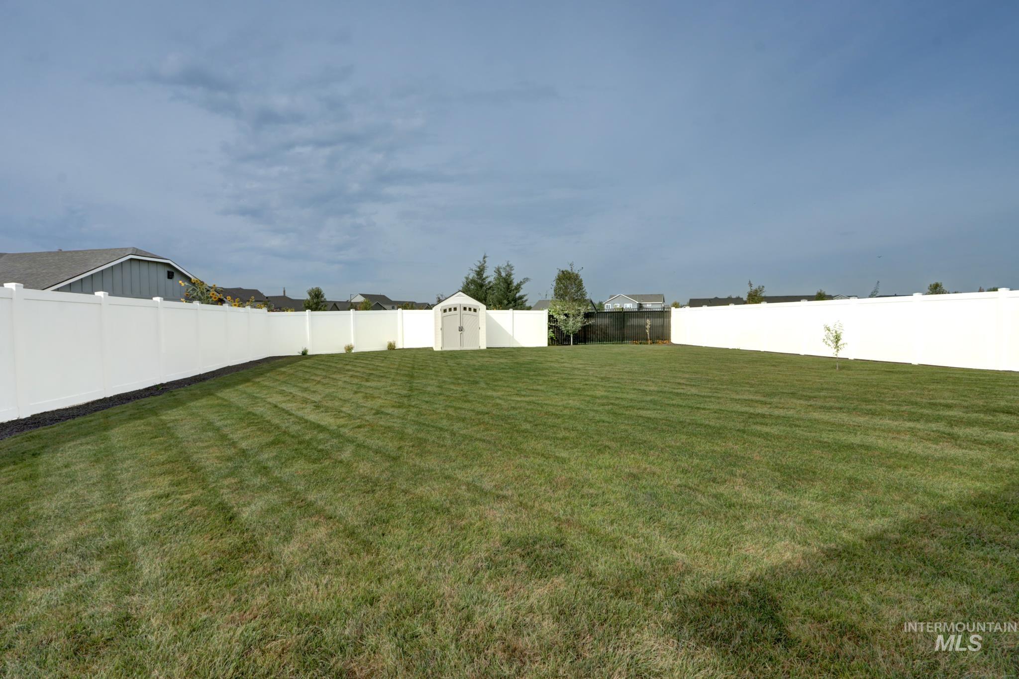 18557 White Rose Pl, Nampa, Idaho 83687, 3 Bedrooms, 2 Bathrooms, Residential For Sale, Price $420,000,MLS 98997532
