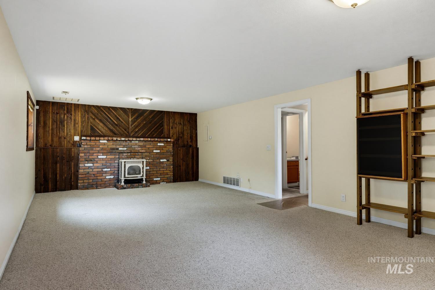 11683 W Florida Drive, Boise, Idaho 83709, 4 Bedrooms, 2.5 Bathrooms, Residential For Sale, Price $590,000, 98997534