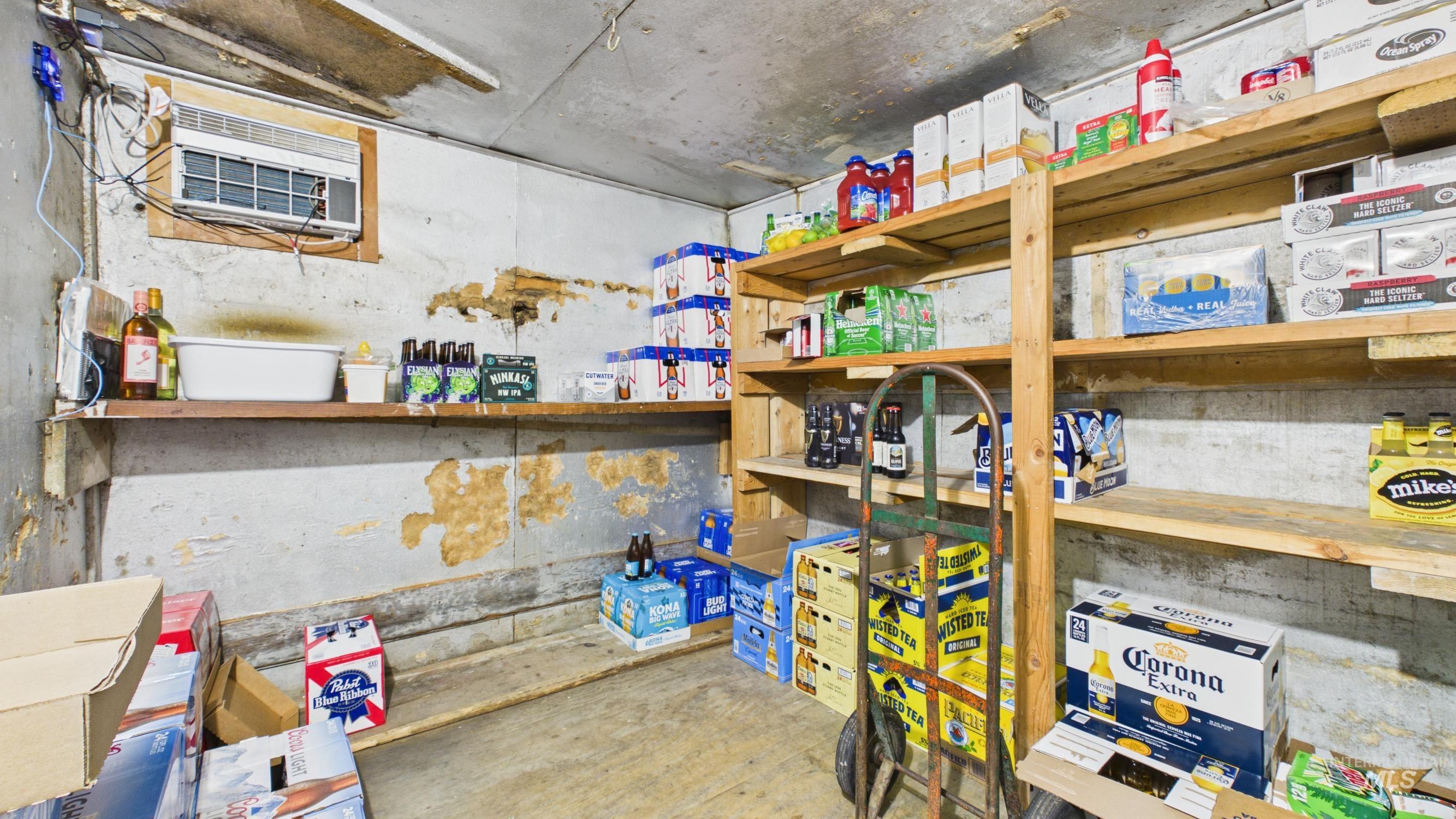 159 Johnson Ave, Orofino, Idaho 83544, Business/Commercial For Sale, Price $350,000,MLS 98997536
