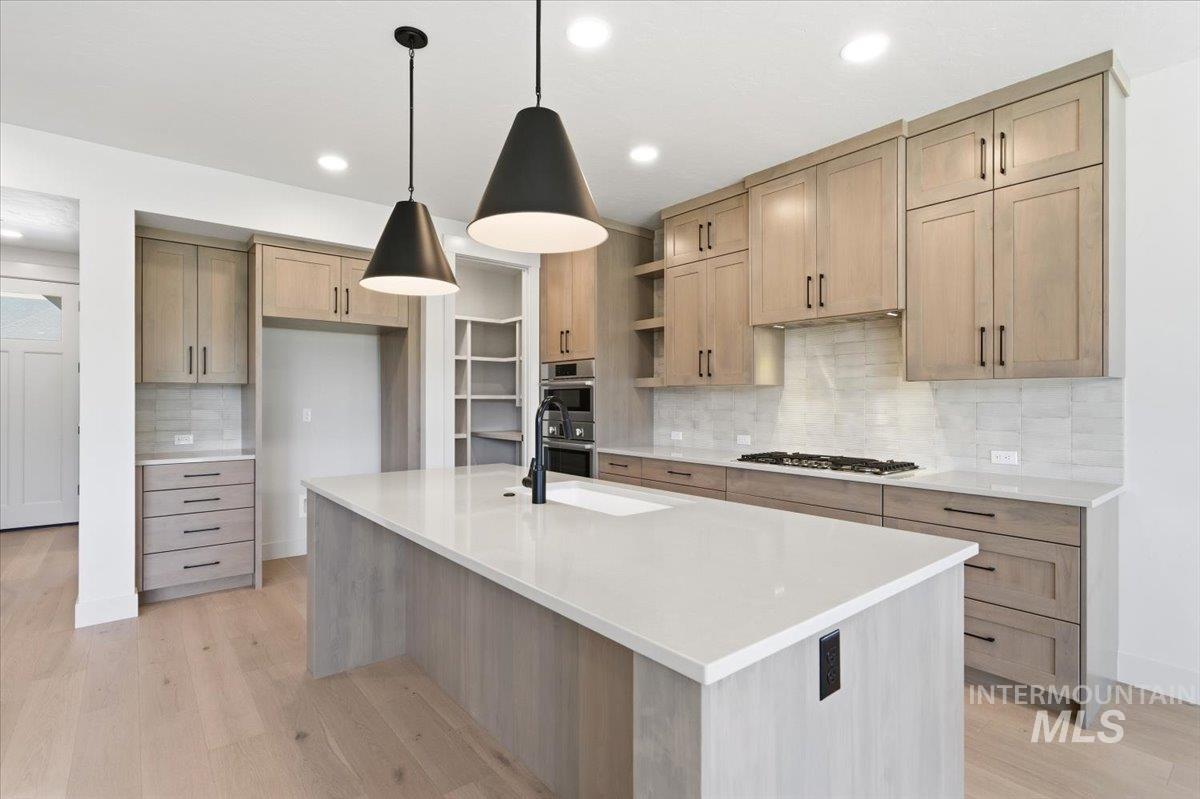 5869 Pinpoint Way, Meridian, Idaho 83642, 4 Bedrooms, 3.5 Bathrooms, Residential For Sale, Price $859,800,MLS 98997538