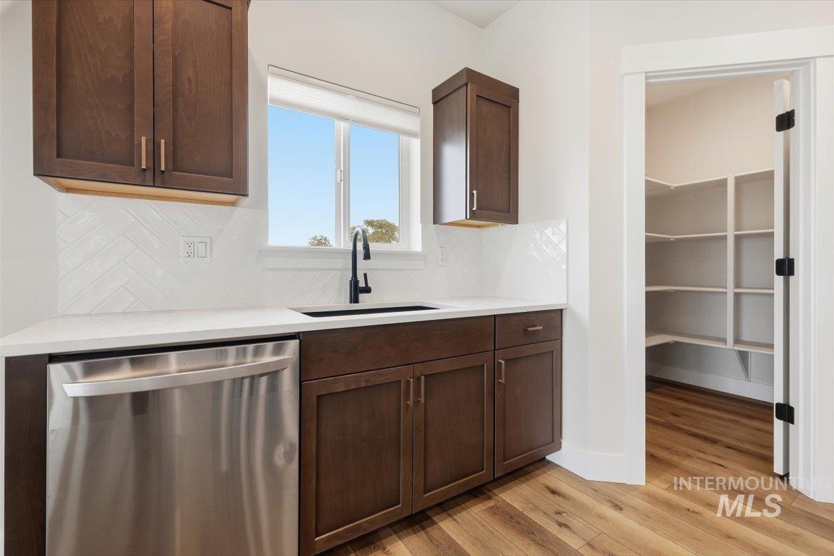 4725 SW Moonlight Court, Mountain Home, Idaho 83647, 3 Bedrooms, 2.5 Bathrooms, Residential For Sale, Price $630,000,MLS 98997542