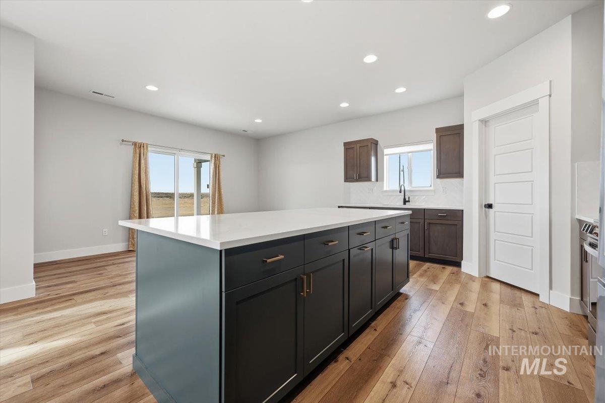 4725 SW Moonlight Court, Mountain Home, Idaho 83647, 3 Bedrooms, 2.5 Bathrooms, Residential For Sale, Price $630,000,MLS 98997542