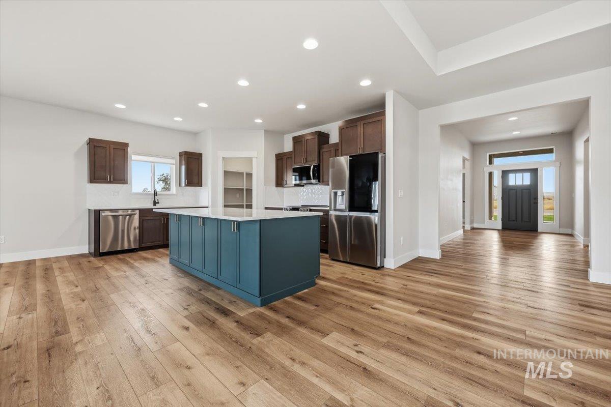 4725 SW Moonlight Court, Mountain Home, Idaho 83647, 3 Bedrooms, 2.5 Bathrooms, Residential For Sale, Price $630,000,MLS 98997542