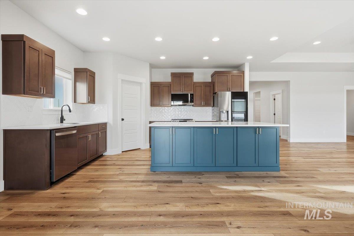 4725 SW Moonlight Court, Mountain Home, Idaho 83647, 3 Bedrooms, 2.5 Bathrooms, Residential For Sale, Price $630,000,MLS 98997542