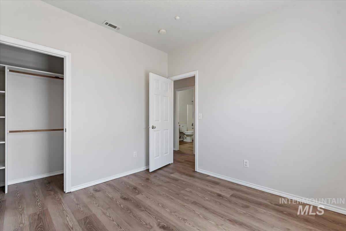 727 N Stampede Ct., Nampa, Idaho 83687, 3 Bedrooms, 1.5 Bathrooms, Residential Income For Sale, Price $719,900,MLS 98997545