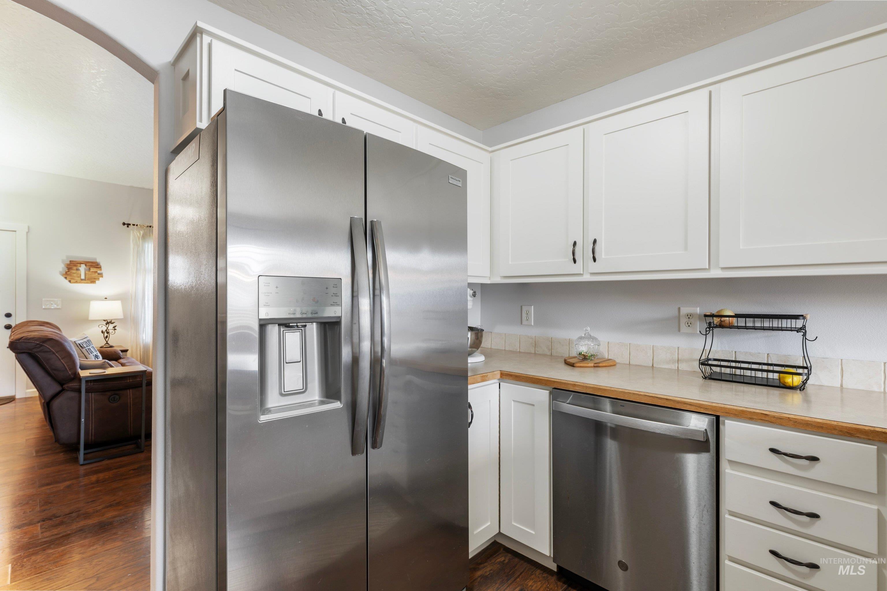 1405 W Meffan Avenue, Nampa, Idaho 83651, 3 Bedrooms, 2 Bathrooms, Residential For Sale, Price $380,000,MLS 98997546