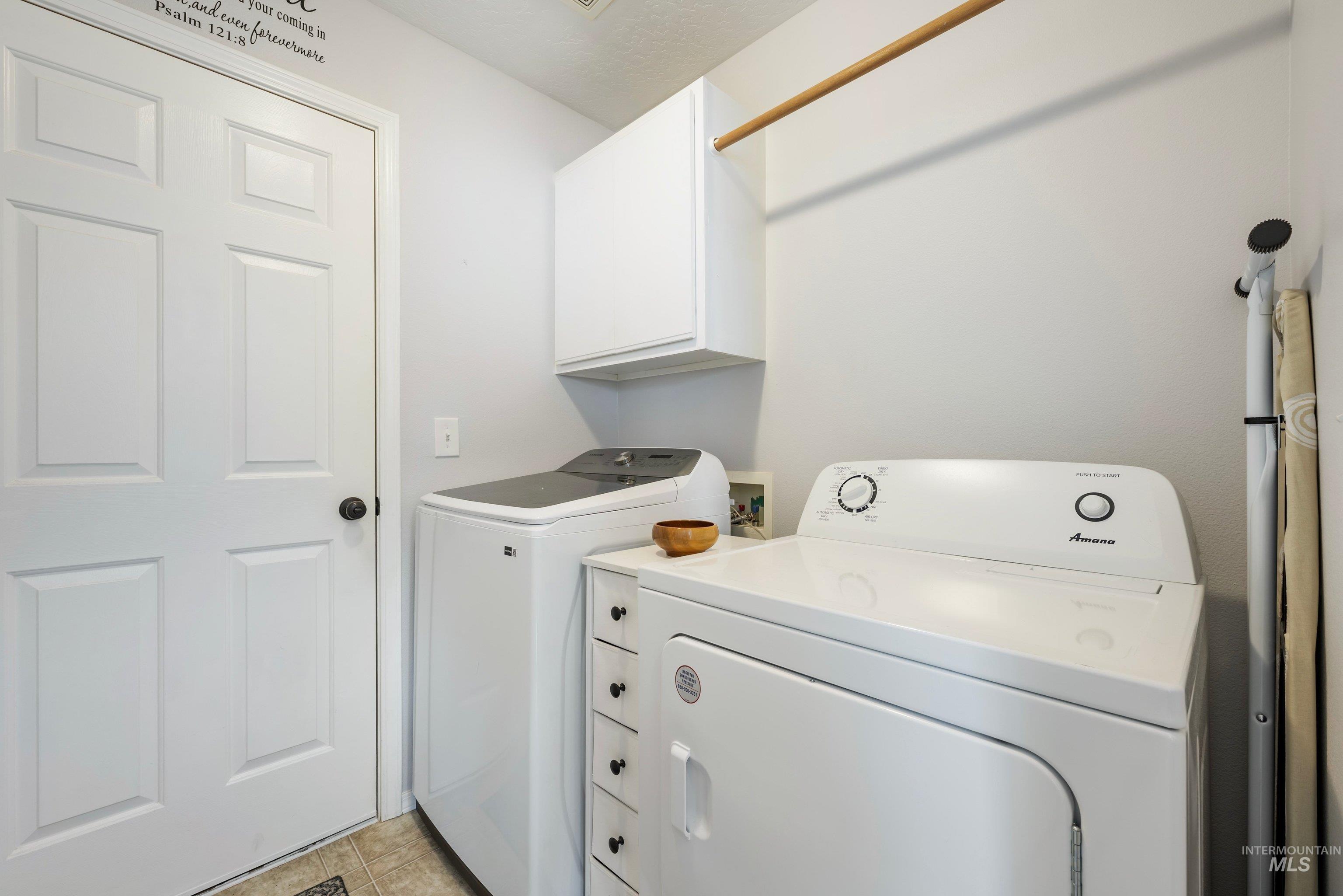 1405 W Meffan Avenue, Nampa, Idaho 83651, 3 Bedrooms, 2 Bathrooms, Residential For Sale, Price $380,000,MLS 98997546