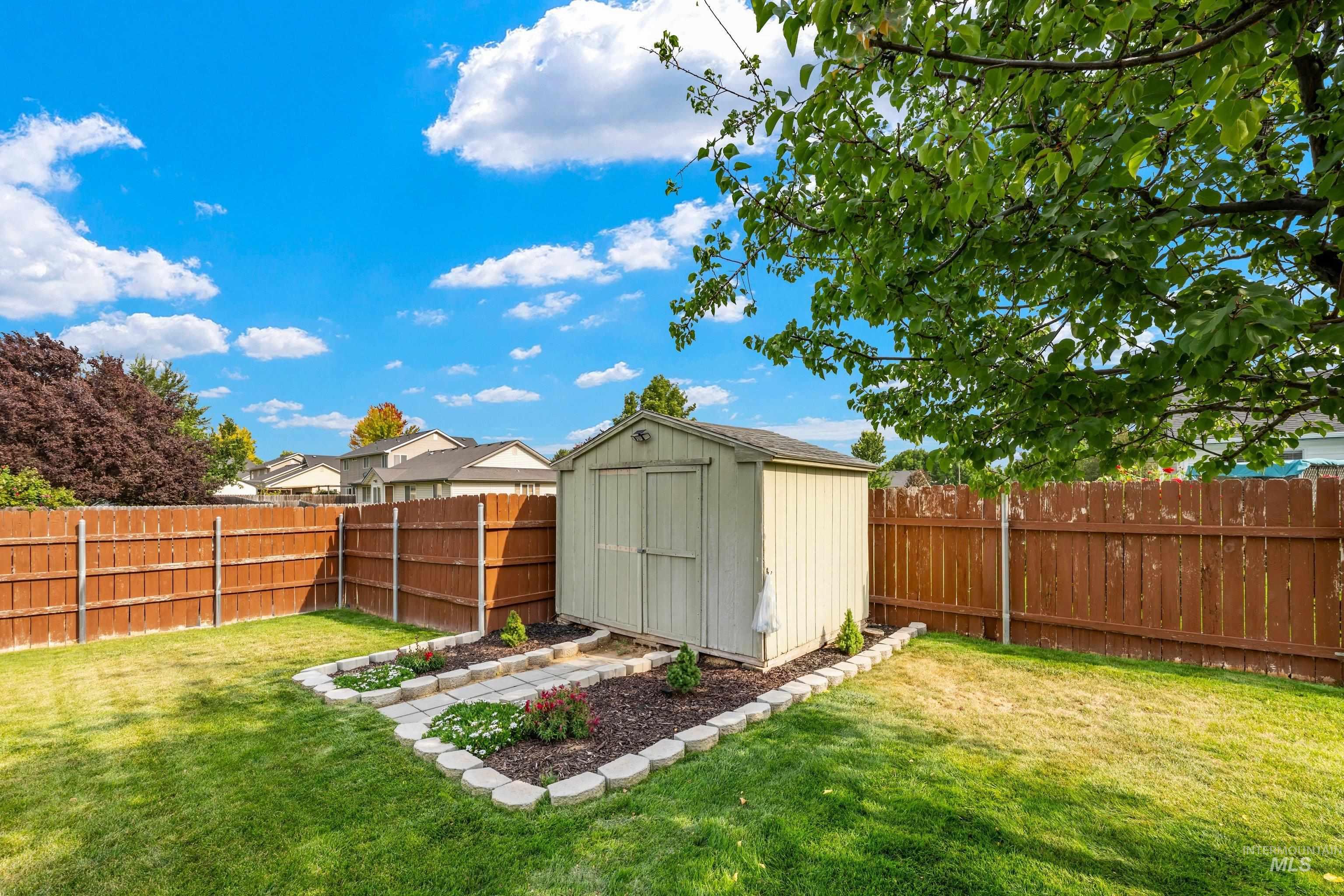 1405 W Meffan Avenue, Nampa, Idaho 83651, 3 Bedrooms, 2 Bathrooms, Residential For Sale, Price $380,000,MLS 98997546