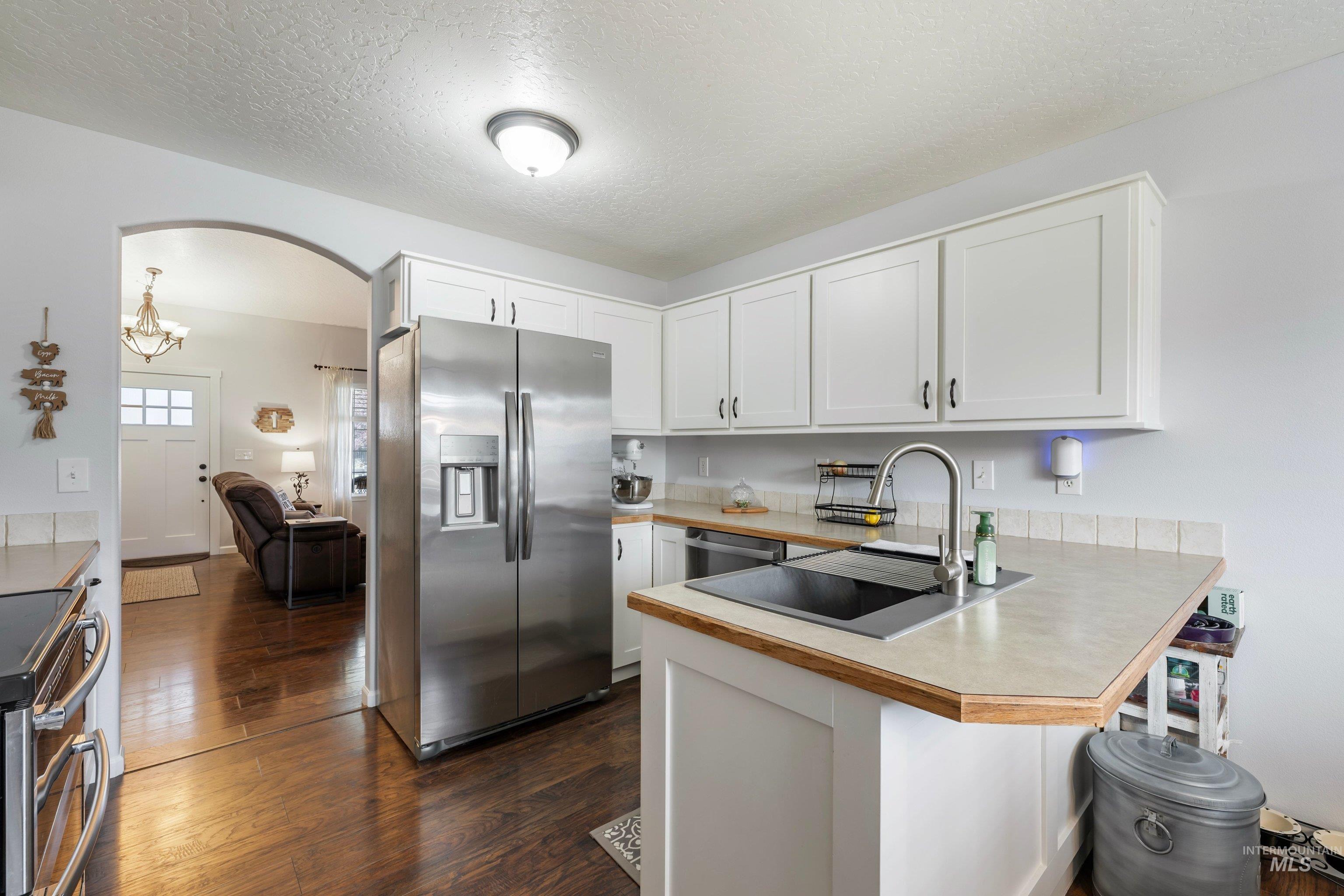 1405 W Meffan Avenue, Nampa, Idaho 83651, 3 Bedrooms, 2 Bathrooms, Residential For Sale, Price $380,000,MLS 98997546