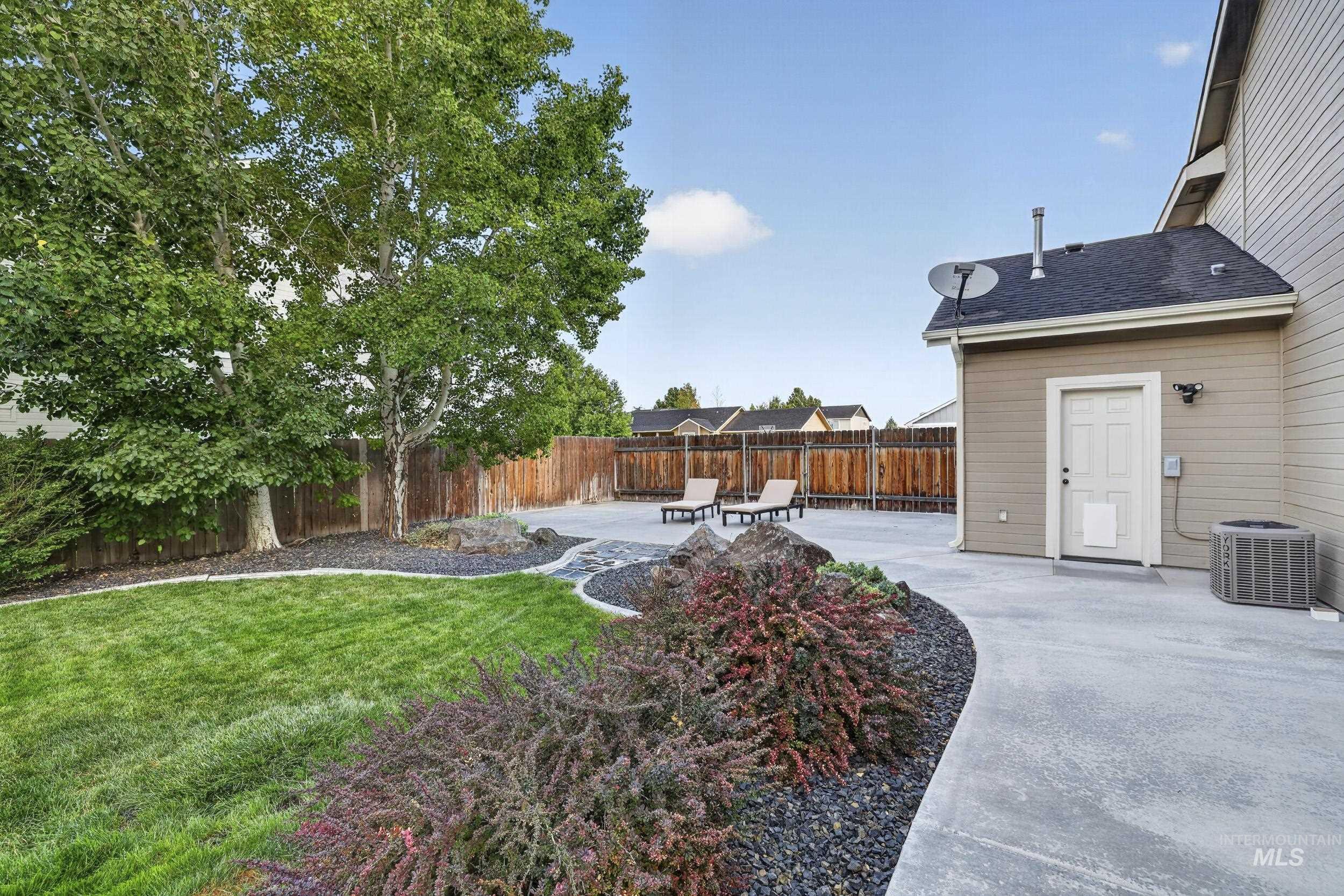 625 SW Josephine St, Mountain Home, Idaho 83647, 5 Bedrooms, 2.5 Bathrooms, Residential For Sale, Price $509,900, 98997547
