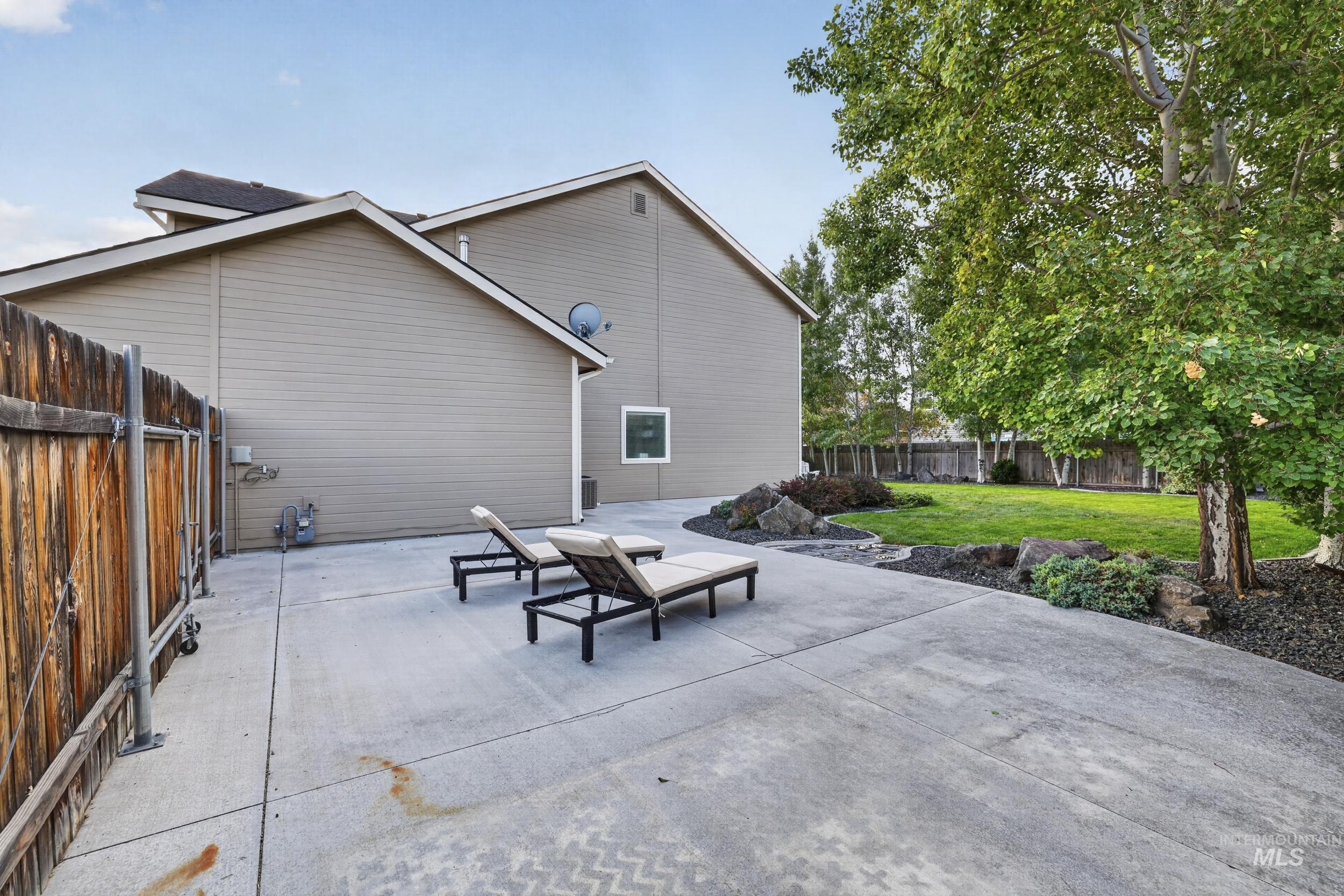625 SW Josephine St, Mountain Home, Idaho 83647, 5 Bedrooms, 2.5 Bathrooms, Residential For Sale, Price $509,900, 98997547