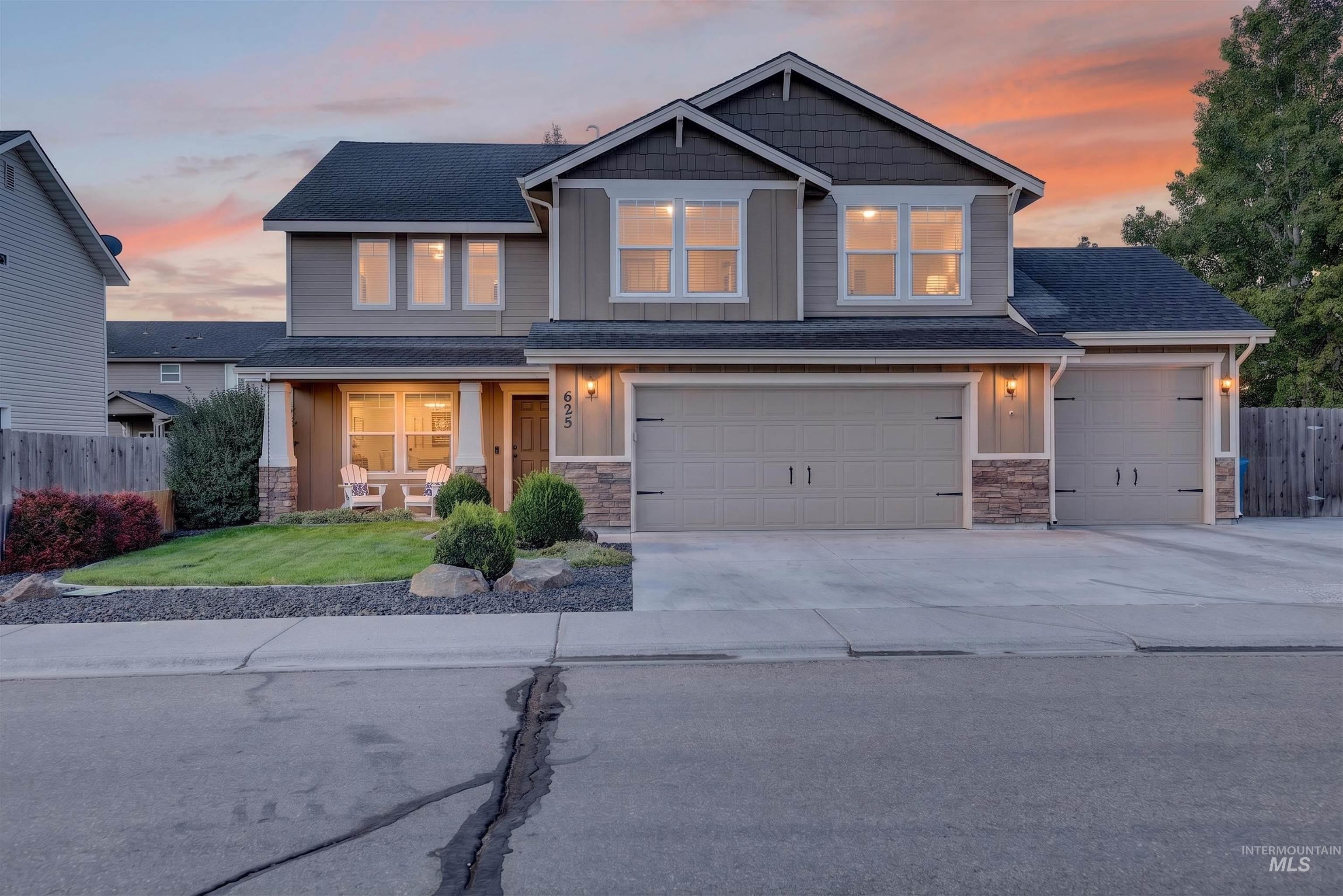 625 SW Josephine St, Mountain Home, Idaho 83647, 5 Bedrooms, 2.5 Bathrooms, Residential For Sale, Price $509,900, 98997547