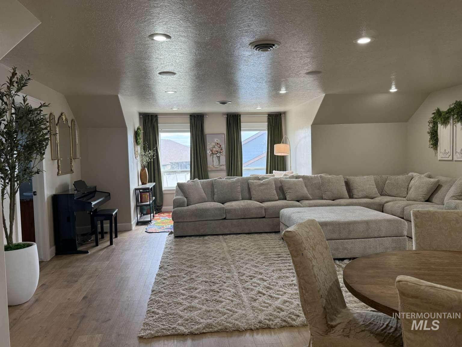 1110 Connor Ct, Kimberly, Idaho 83341, 6 Bedrooms, 5 Bathrooms, Residential For Sale, Price $899,999,MLS 98997549