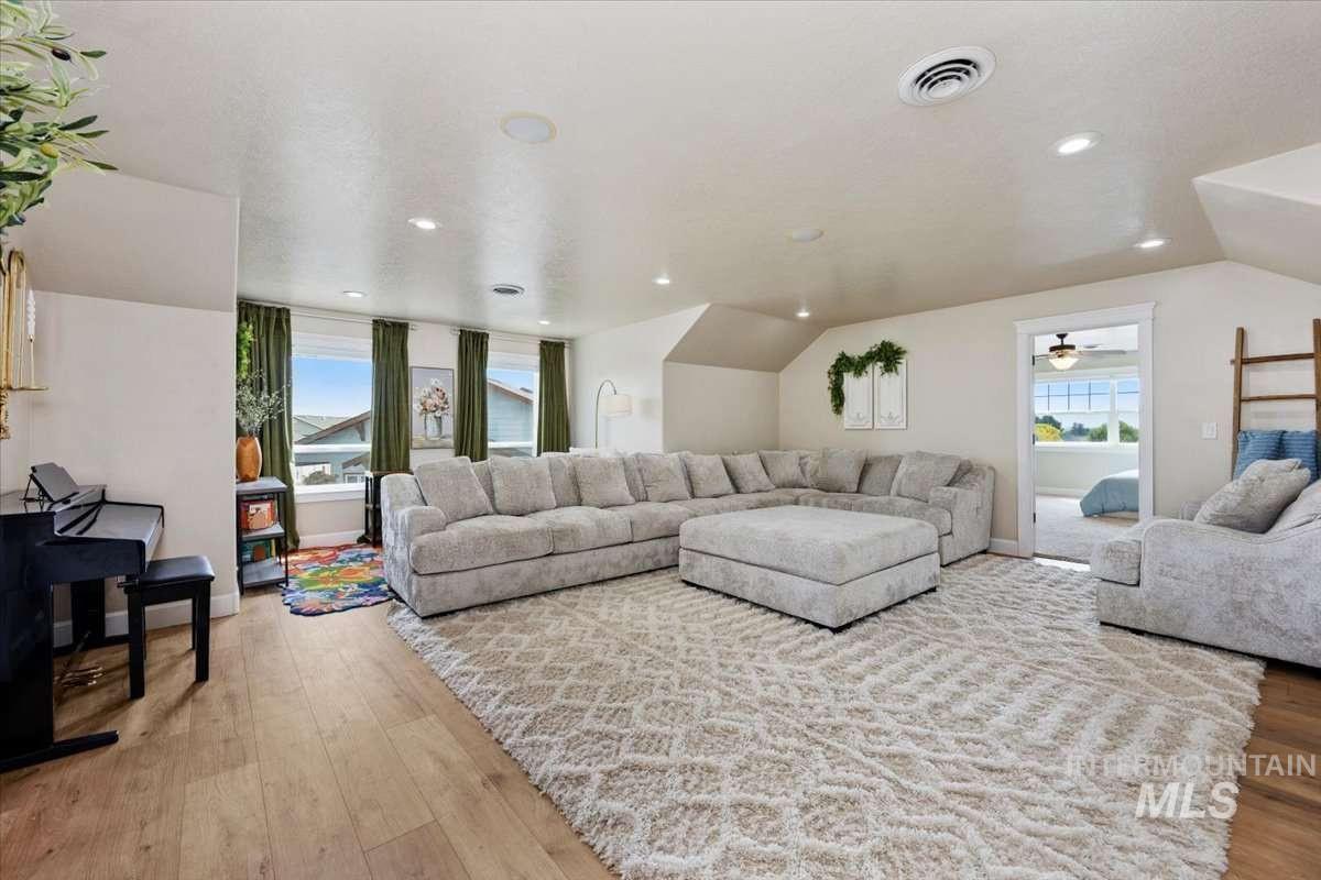 1110 Connor Ct, Kimberly, Idaho 83341, 6 Bedrooms, 5 Bathrooms, Residential For Sale, Price $879,999,MLS 98997549