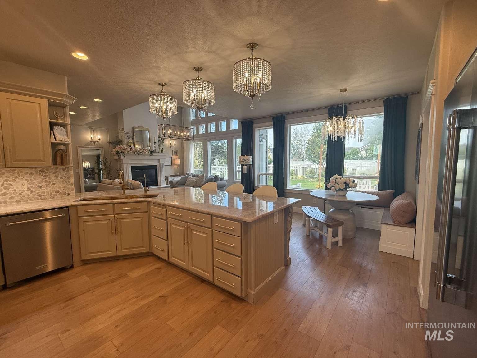 1110 Connor Ct, Kimberly, Idaho 83341, 6 Bedrooms, 5 Bathrooms, Residential For Sale, Price $899,999,MLS 98997549
