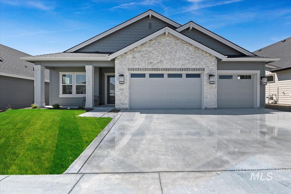 6696 W Sollas Dr, Eagle, Idaho 83616, 3 Bedrooms, 3 Bathrooms, Residential For Sale, Price $739,900,MLS 98997551