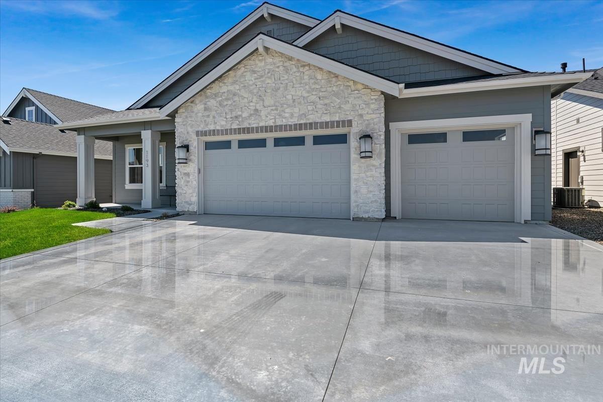 6696 W Sollas Dr, Eagle, Idaho 83616, 3 Bedrooms, 3 Bathrooms, Residential For Sale, Price $739,900,MLS 98997551