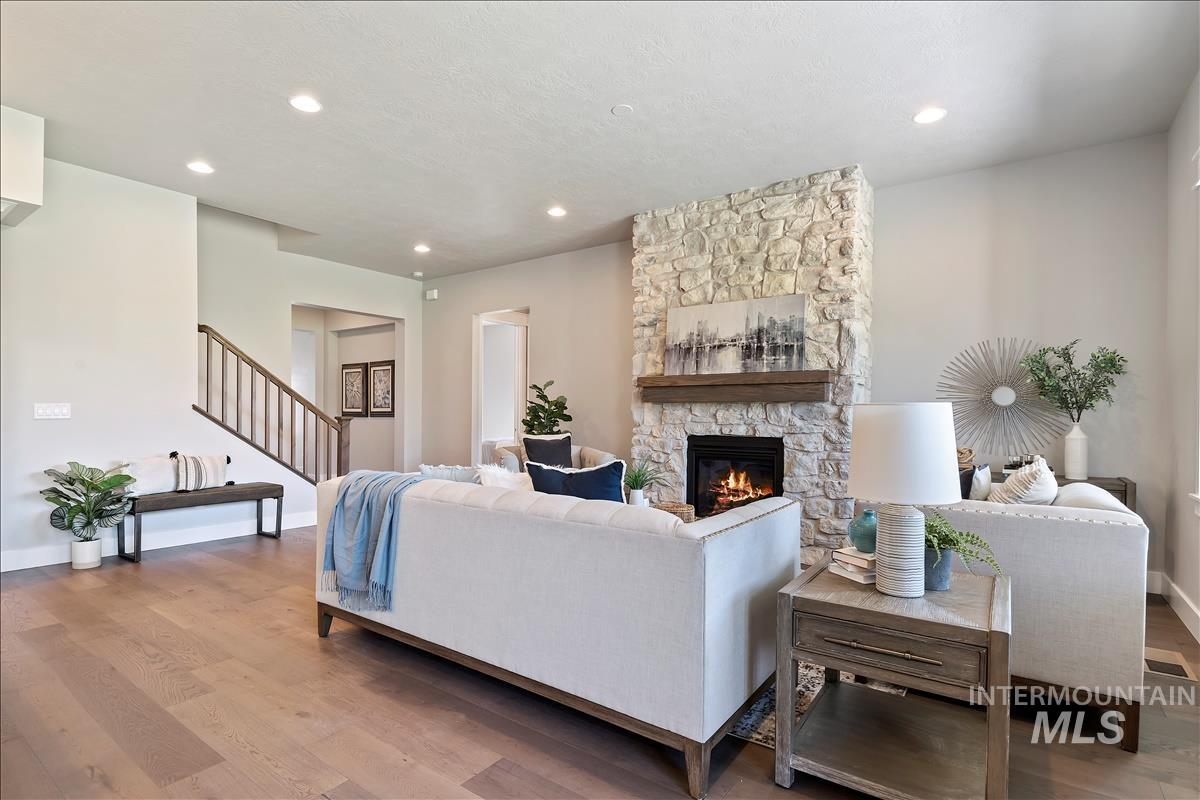 6696 W Sollas Dr, Eagle, Idaho 83616, 3 Bedrooms, 3 Bathrooms, Residential For Sale, Price $739,900,MLS 98997551