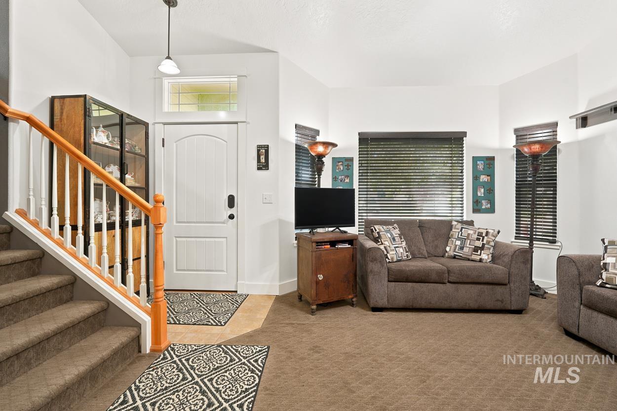 2515 Autumncrest St, Caldwell, Idaho 83607, 3 Bedrooms, 2.5 Bathrooms, Residential For Sale, Price $399,900, 98997553