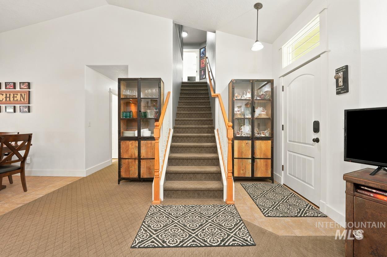 2515 Autumncrest St, Caldwell, Idaho 83607, 3 Bedrooms, 2.5 Bathrooms, Residential For Sale, Price $399,900, 98997553