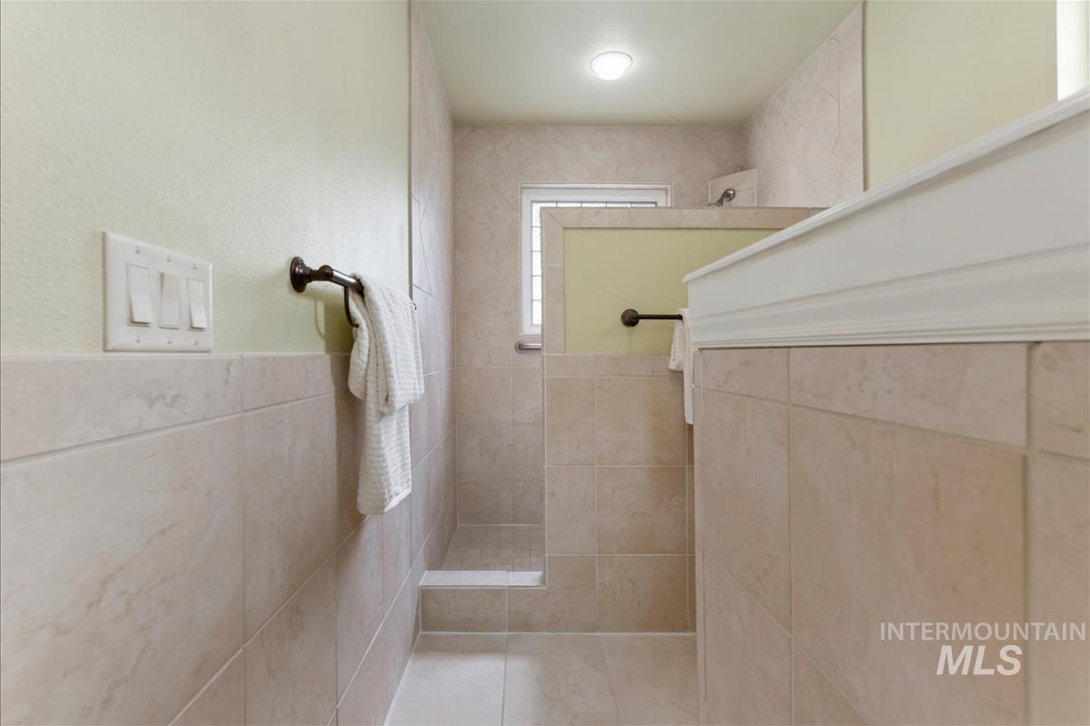 13379 N 8th, Boise, Idaho 83714, 3 Bedrooms, 2 Bathrooms, Residential For Sale, Price $599,000, 98997557