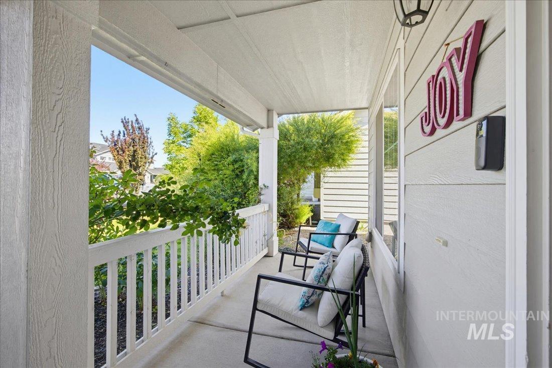 8132 S Red Shine Ave, Boise, Idaho 83709, 4 Bedrooms, 2.5 Bathrooms, Residential For Sale, Price $499,900,MLS 98997560