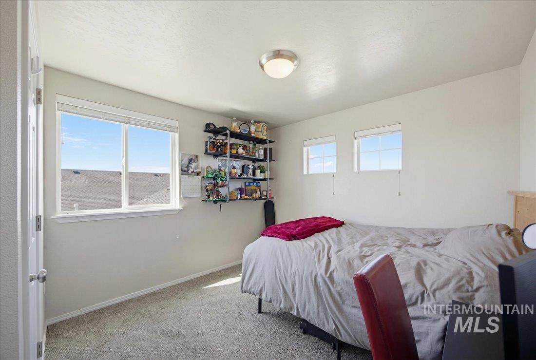 8132 S Red Shine Ave, Boise, Idaho 83709, 4 Bedrooms, 2.5 Bathrooms, Residential For Sale, Price $499,900,MLS 98997560
