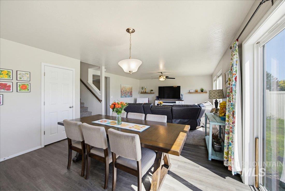 8132 S Red Shine Ave, Boise, Idaho 83709, 4 Bedrooms, 2.5 Bathrooms, Residential For Sale, Price $499,900,MLS 98997560