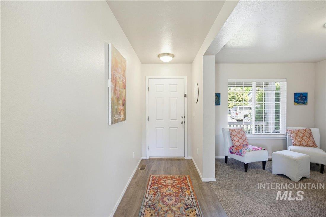 8132 S Red Shine Ave, Boise, Idaho 83709, 4 Bedrooms, 2.5 Bathrooms, Residential For Sale, Price $499,900,MLS 98997560