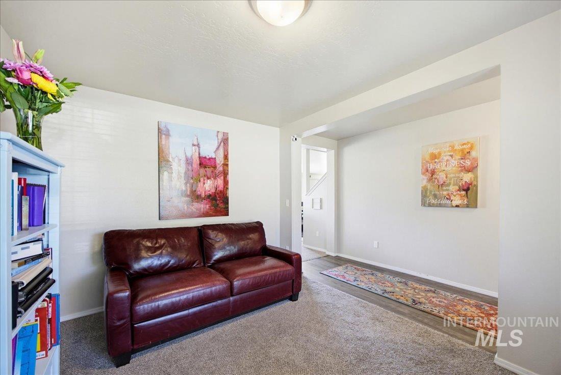 8132 S Red Shine Ave, Boise, Idaho 83709, 4 Bedrooms, 2.5 Bathrooms, Residential For Sale, Price $499,900,MLS 98997560