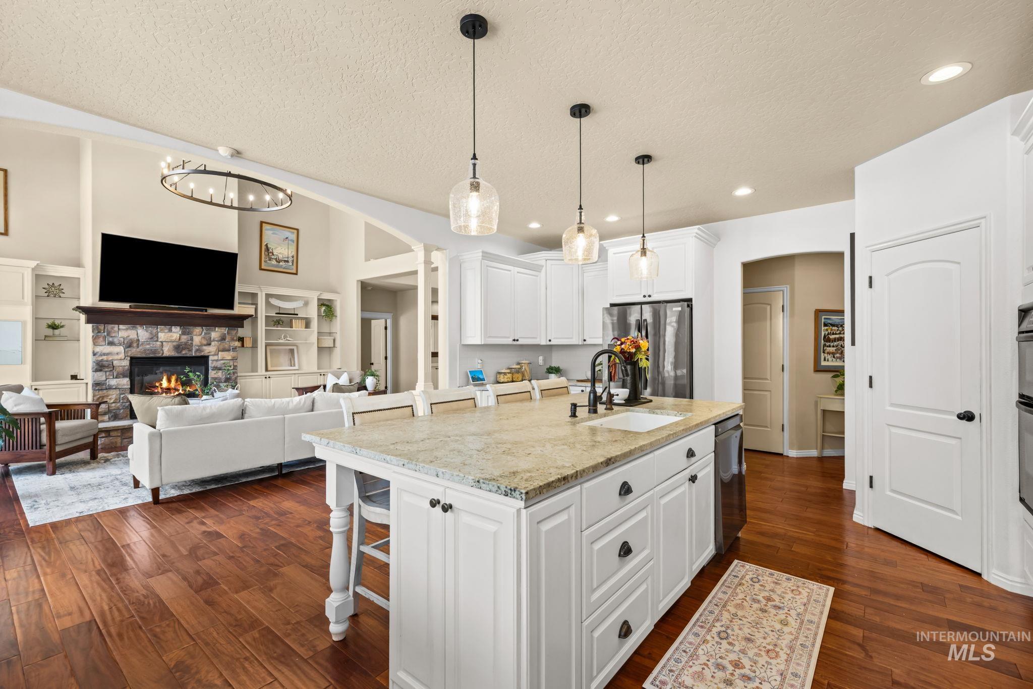 5088 W Hidden Springs Drive, Boise, Idaho 83714, 3 Bedrooms, 2.5 Bathrooms, Residential For Sale, Price $1,070,000, 98997564