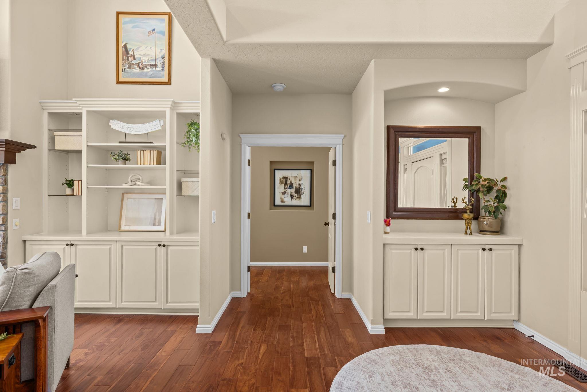 5088 W Hidden Springs Drive, Boise, Idaho 83714, 3 Bedrooms, 2.5 Bathrooms, Residential For Sale, Price $1,070,000, 98997564