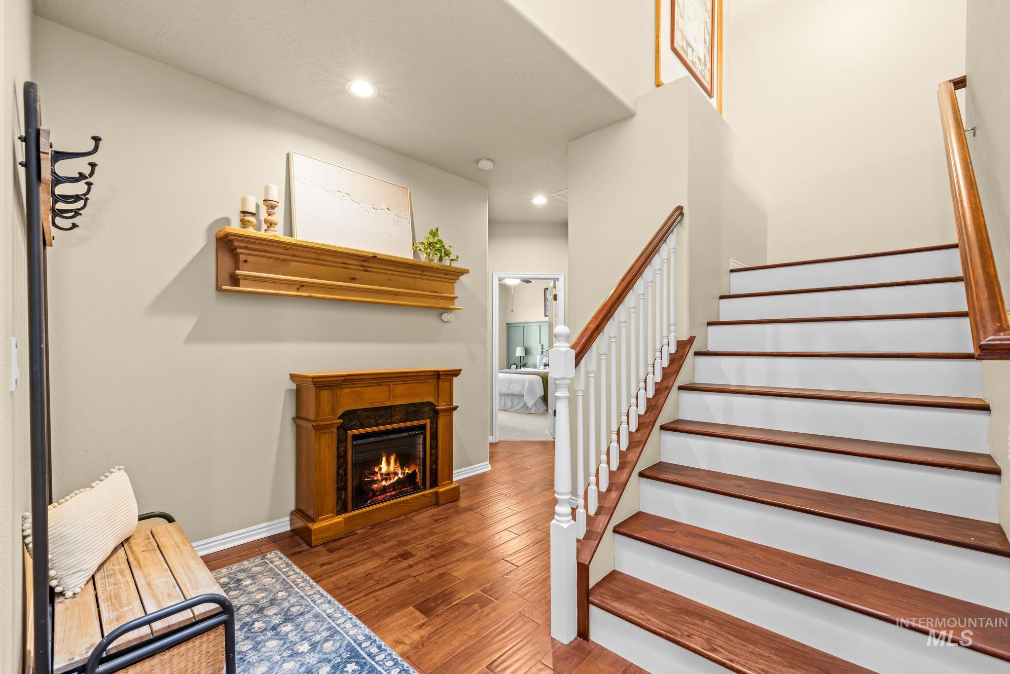 5088 W Hidden Springs Drive, Boise, Idaho 83714, 3 Bedrooms, 2.5 Bathrooms, Residential For Sale, Price $1,070,000, 98997564