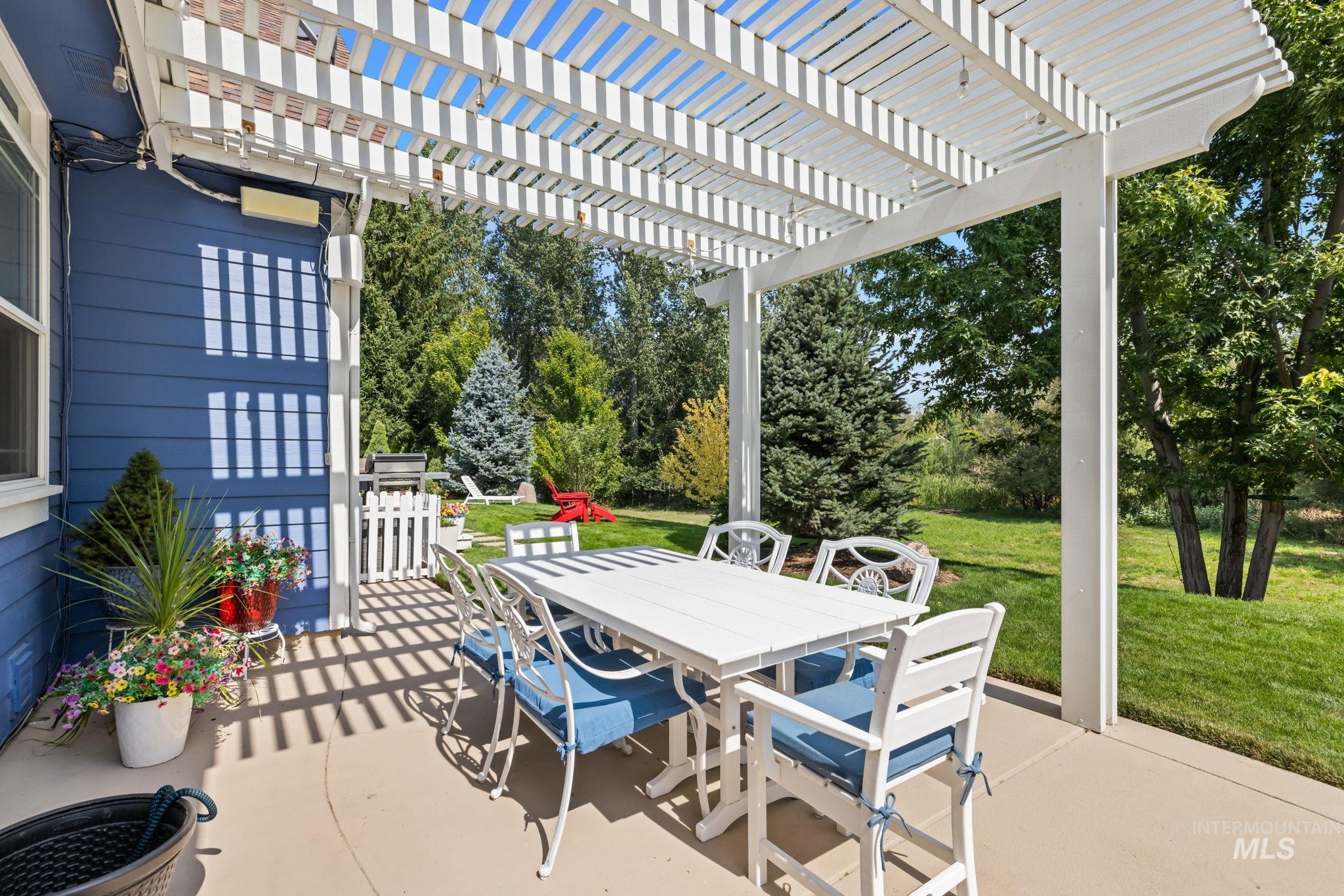 5088 W Hidden Springs Drive, Boise, Idaho 83714, 3 Bedrooms, 2.5 Bathrooms, Residential For Sale, Price $1,070,000, 98997564