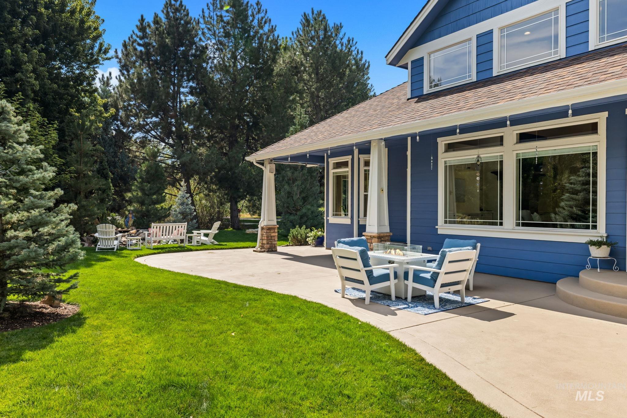 5088 W Hidden Springs Drive, Boise, Idaho 83714, 3 Bedrooms, 2.5 Bathrooms, Residential For Sale, Price $1,070,000, 98997564