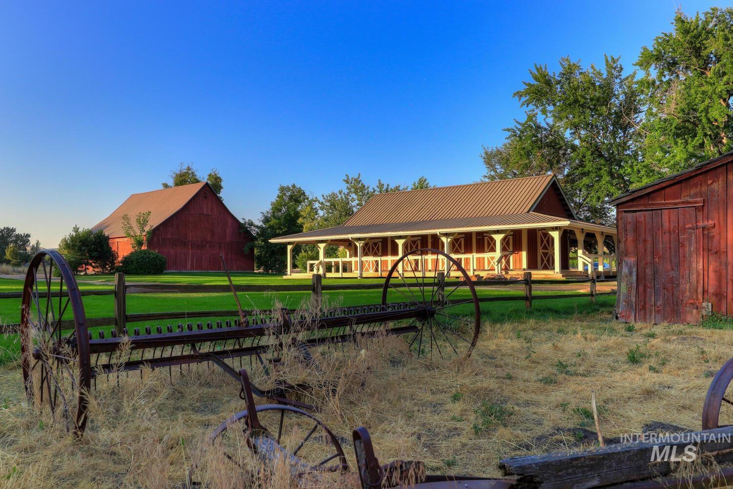 5088 W Hidden Springs Drive, Boise, Idaho 83714, 3 Bedrooms, 2.5 Bathrooms, Residential For Sale, Price $1,070,000, 98997564